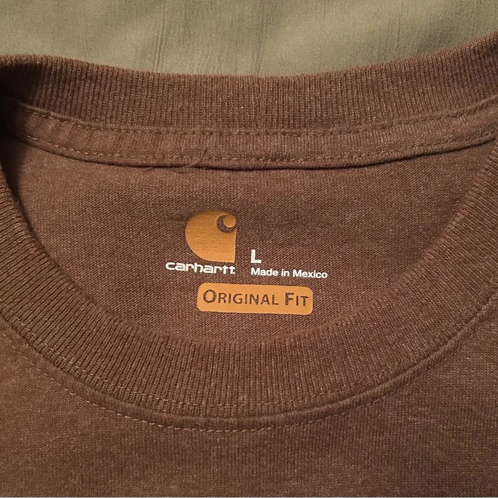 MENS CARHART TEESHIRT… - Picture 2 of 4